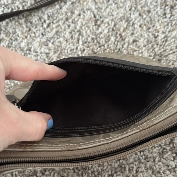 Coach crossbody - Picture 7 of 9